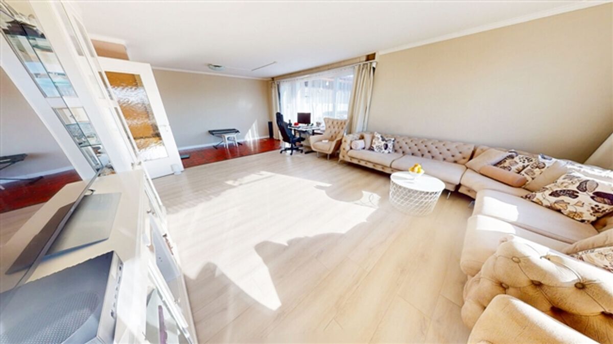 Einmaliges Einfamilienhaus mit Einliegerwohnung und traumhafter Aussicht in Flamatt - 11