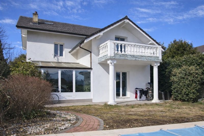 Großes renoviertes Haus mit hohem Mietpotenzial - 2