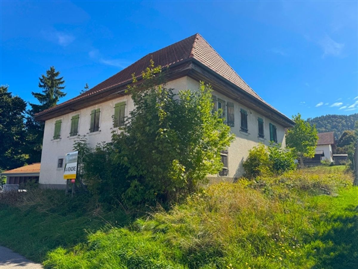 Umzuwandelndes Gebäude mit Baugenehmigung - 0