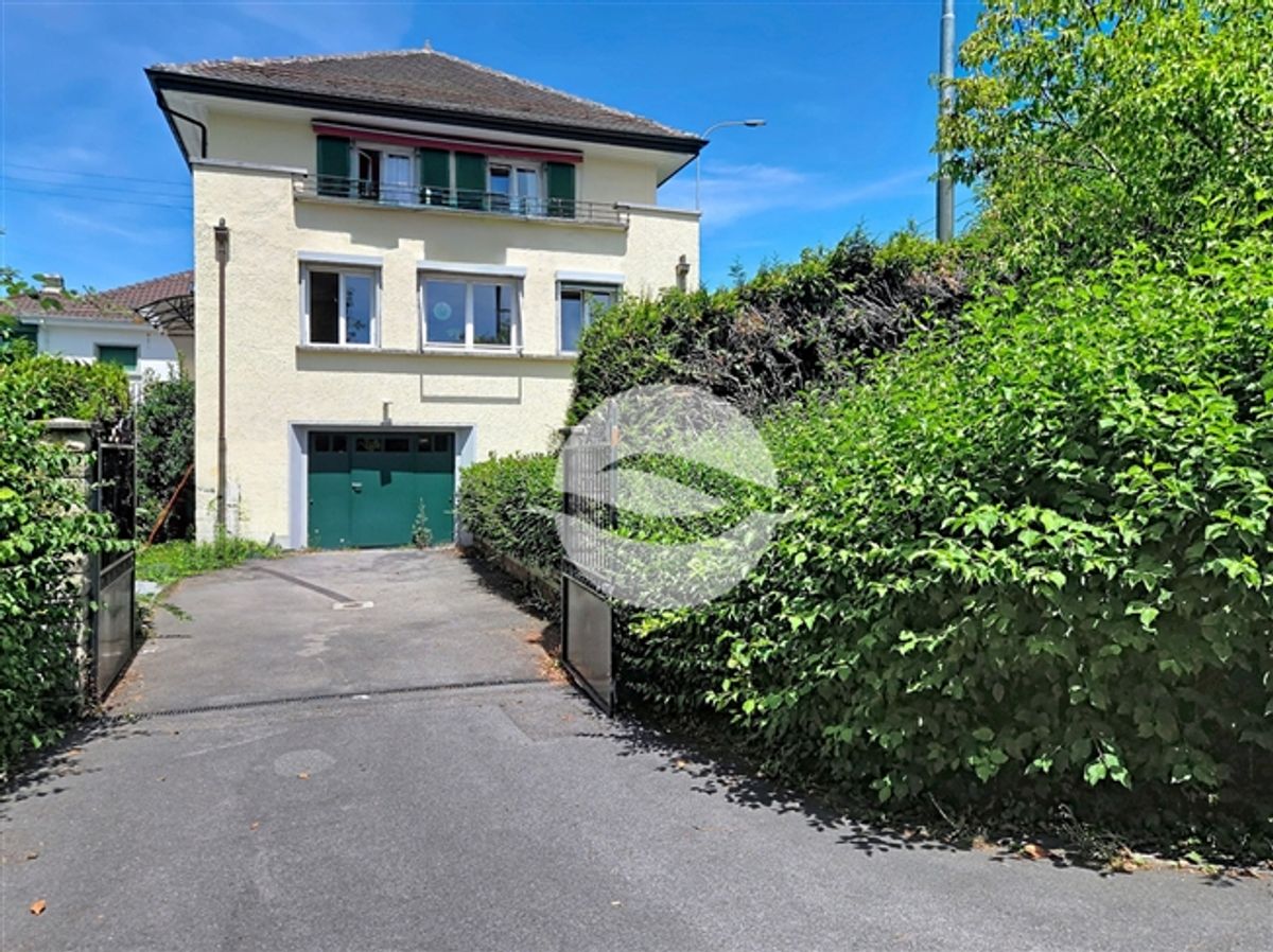 Charmante Villa mit Garten am Rande von Lausanne - 1