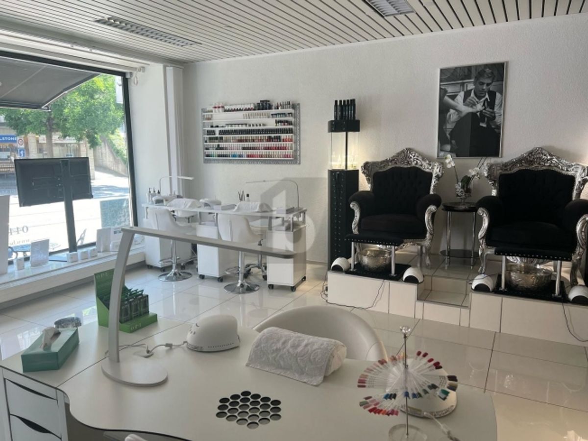 EXKLUSIVES ONE-STOP-BEAUTYKONZEPT - 1