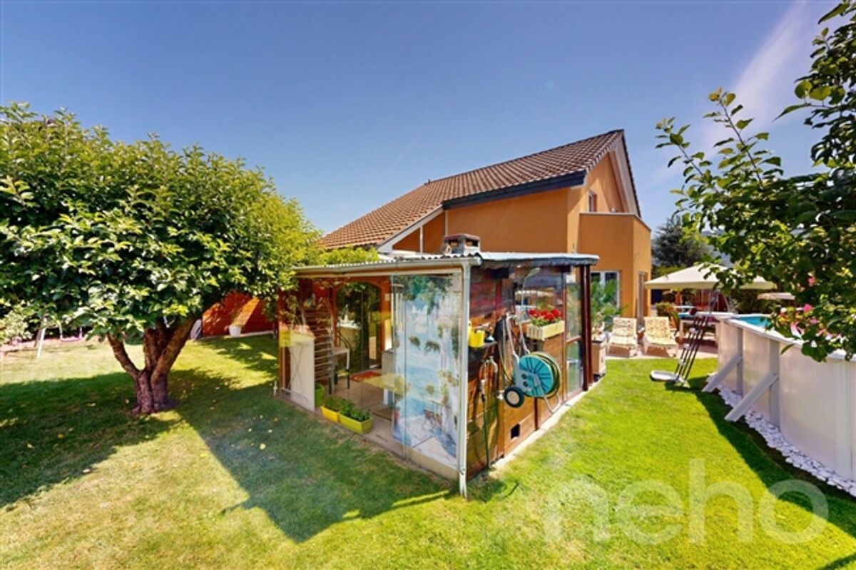 Hervorragendes Familienhaus mit Pool und Sommerküche in einer ruhigen Gegend - 1