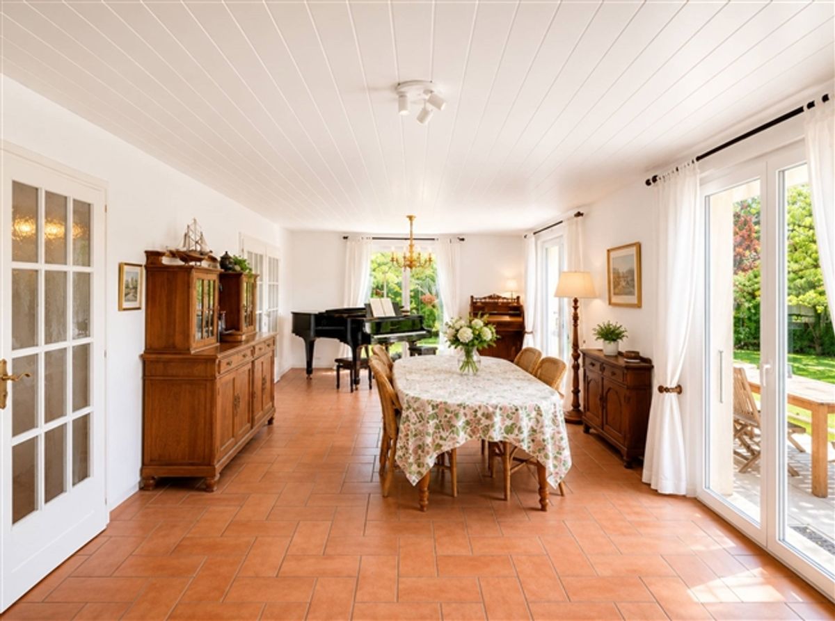 Charmante freistehende Villa in einer privilegierten Umgebung - 1