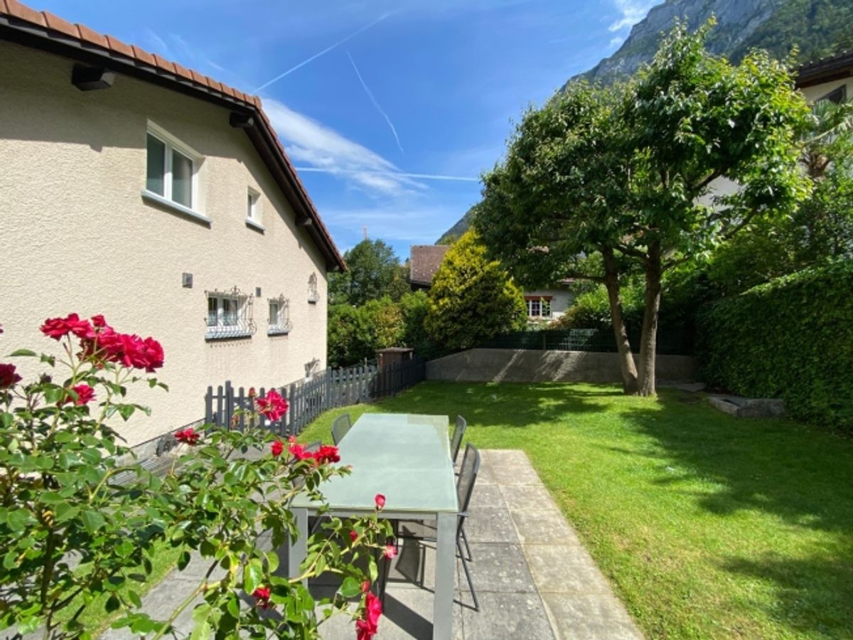 Familienfreundliches Einfamilienhaus mit Bergblick in Erstfeld - 2