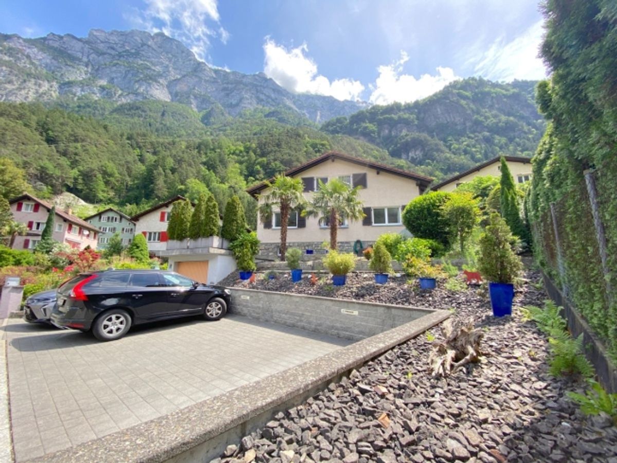 Familienfreundliches Einfamilienhaus mit Bergblick in Erstfeld - 0