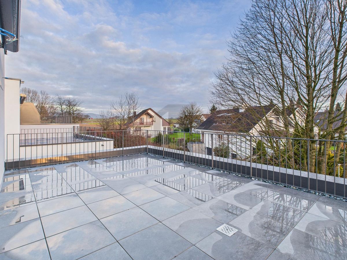 PREISHIT! NEUBAU MIT ZWEI TERRASSEN UND GARTEN - 4