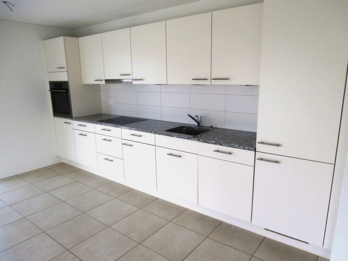 Attraktive und helle Wohnung an zentraler Lage - 2