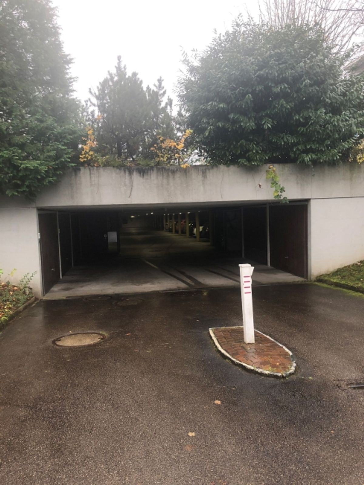 Sind Sie auf der Suche nach einem Einstellplatz für Ihr Auto - 2