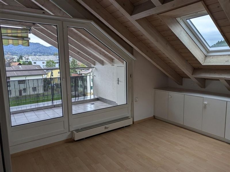 Charmante 2-Zimmer-Dachwohnung mit Balkon zu vermieten - 4