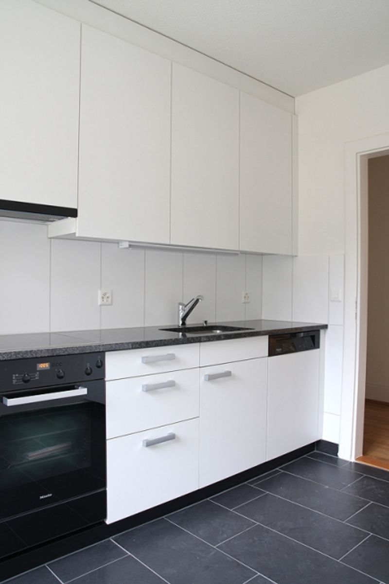 Schöne Wohnung im Zentrum von Wollishofen - 4