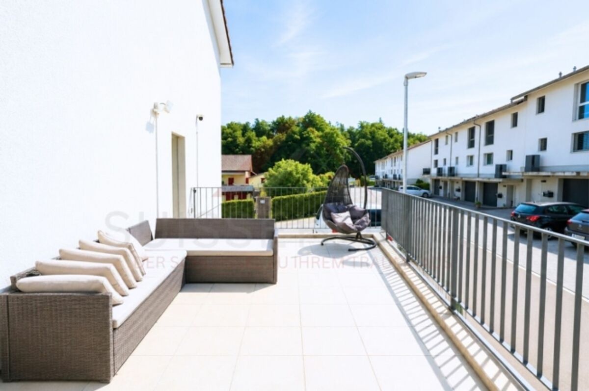 Wohnen wie in den Ferien - Modernes 5.5 Zimmer Reihenhaus mit Pool - 5