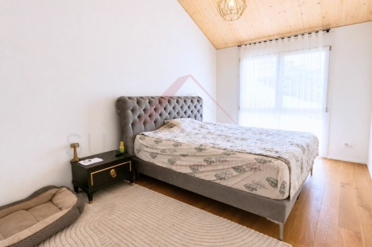 Wohnen wie in den Ferien - Modernes 5.5 Zimmer Reihenhaus mit Pool - 14