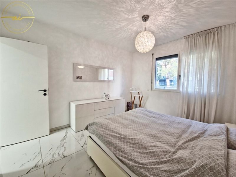 ELEGANTES UND HELLES 4.5-ZIMMIGES APARTMENT MIT PRIVATEM GARTEN - 11