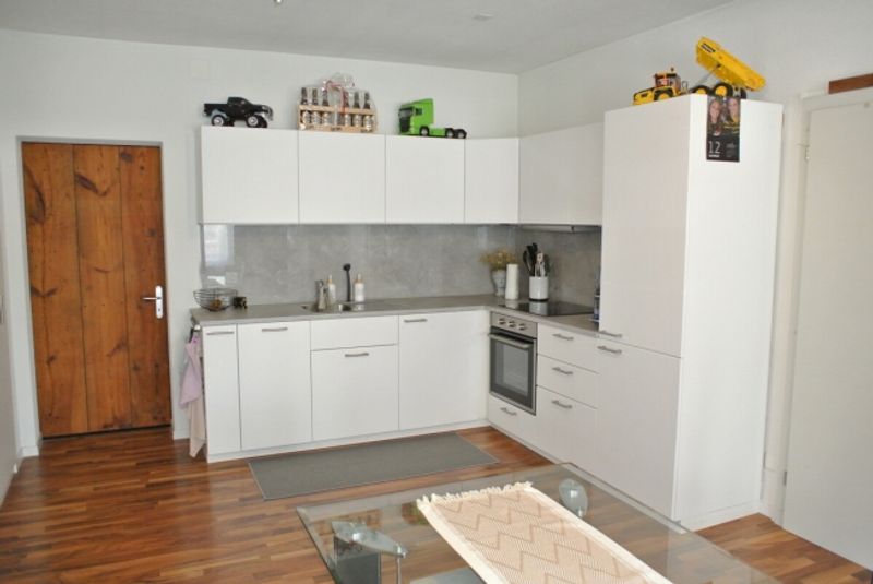 Grosszügiges Zweifamilienhaus mit Wohnpavillon - 4