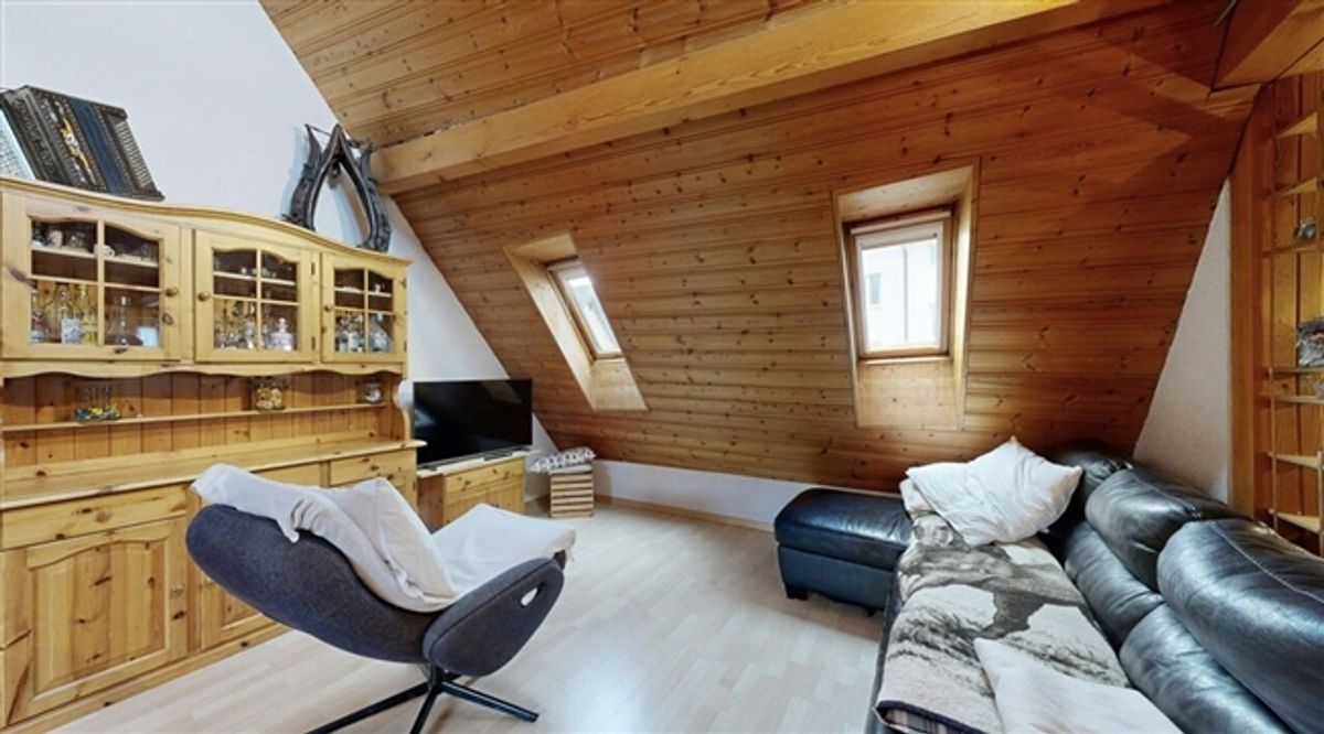 Charmante 4.5-Zimmer-Duplexwohnung mit Terrasse - 1