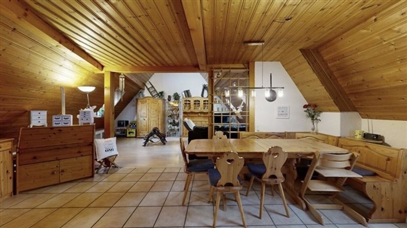 Charmante 4.5-Zimmer-Duplexwohnung mit Terrasse - 3