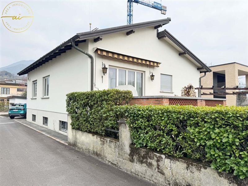 GROSSE 8-ZIMMIGE VILLA MIT PRIVATEM GARTEN IN COLDRERIO - 7