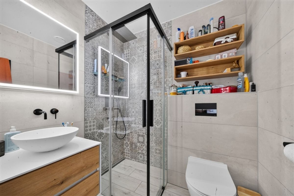 Schöne 4.5-Zimmer-Wohnung
Zwei Terrassen und Garten - 8