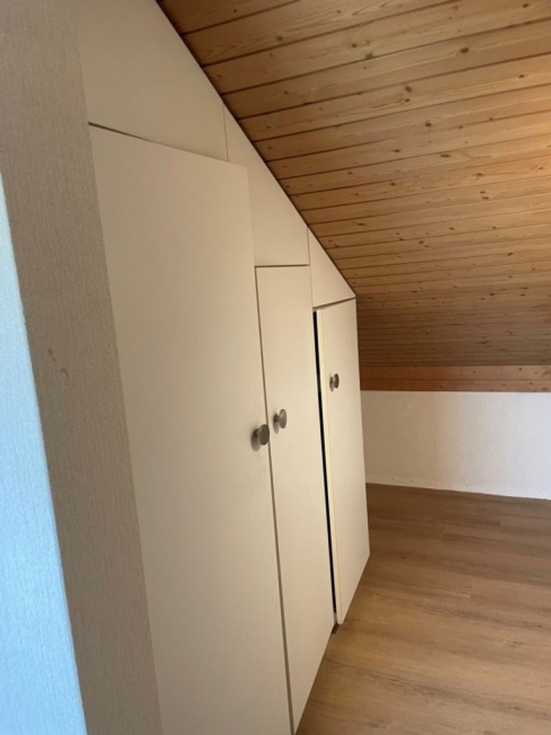 Wir bieten eine grosszügig ausgestattete Wohnung an. - 10