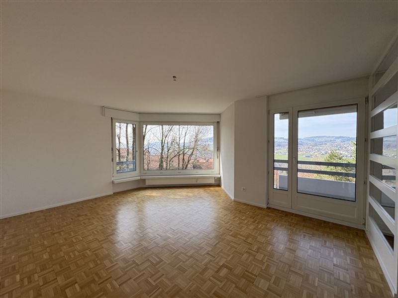 Attraktive 3.5-Zimmer-Wohnung mit einzigartiger Aussicht - 4
