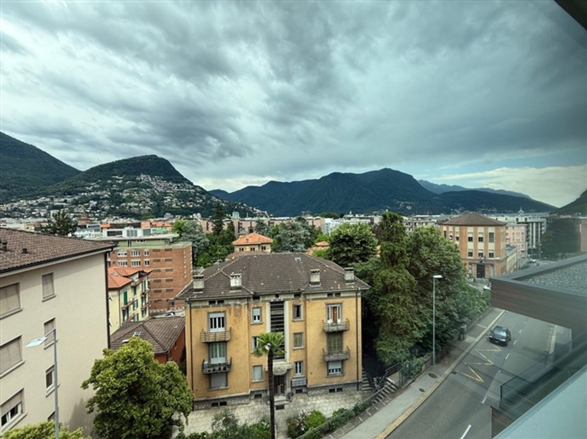 GROSSES UND MODERNES 2.5-ZIMMIGES APARTMENT IM ZENTRUM MIT KLIMAANLAGE - 0