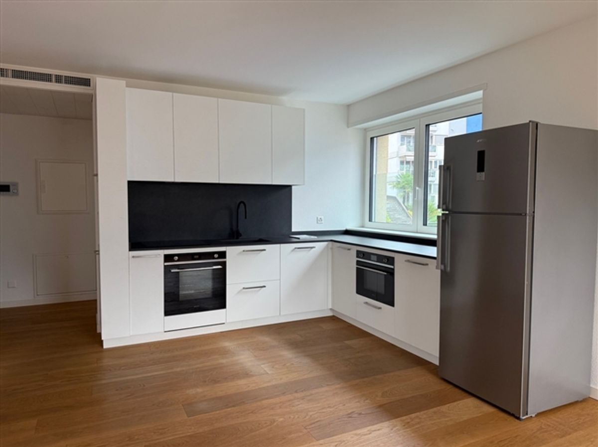GROSSES UND MODERNES 2.5-ZIMMIGES APARTMENT IM ZENTRUM MIT KLIMAANLAGE - 4