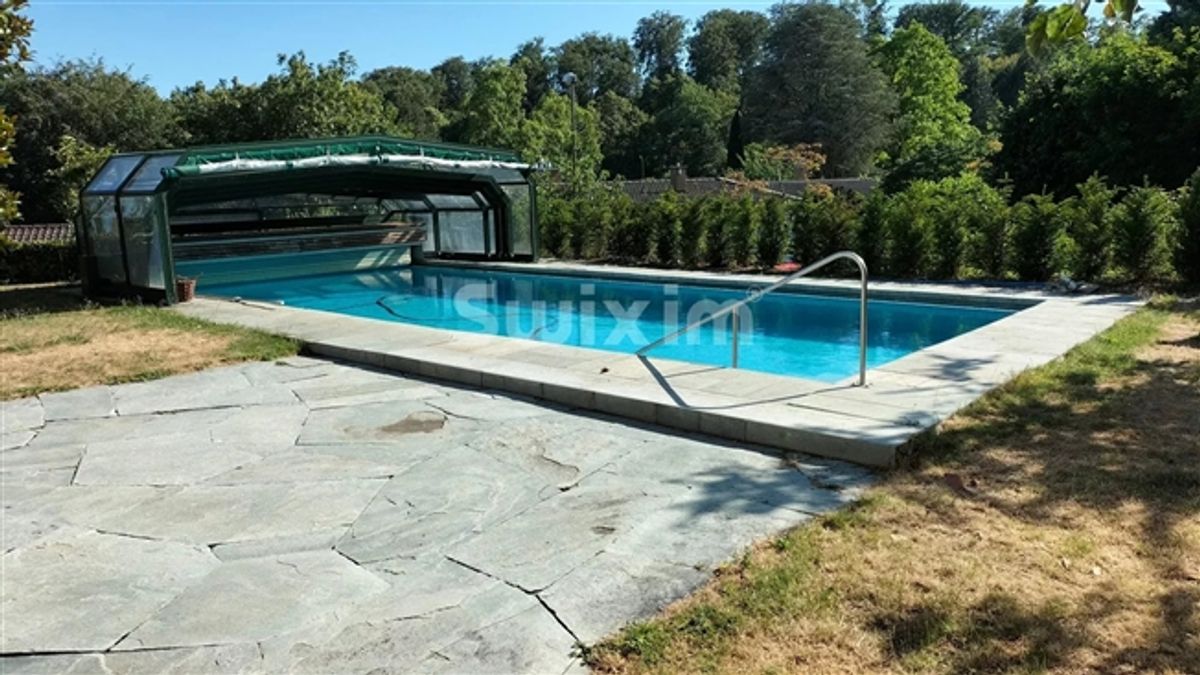 Villa-Wohnung mit Pool und Seeblick - 1