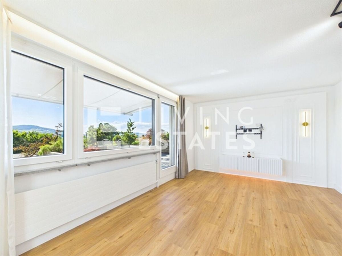 TERRASSENHAUS MIT PANORAMABLICK UND INDIVIDUELLEM LICHTKONZEPT - 5