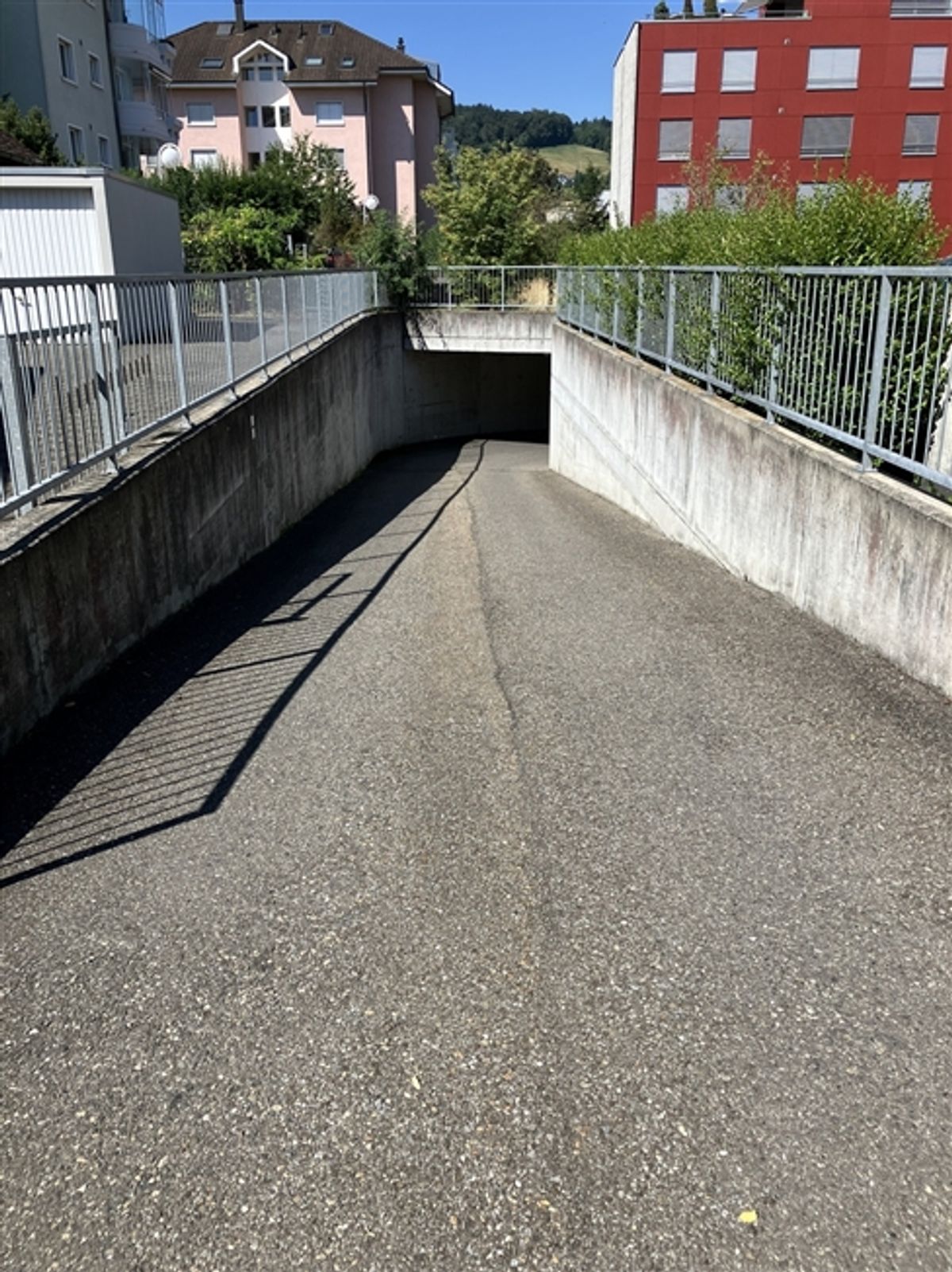 grosser Tiefgaragenparkplatz in Reinach zu vermieten - 5
