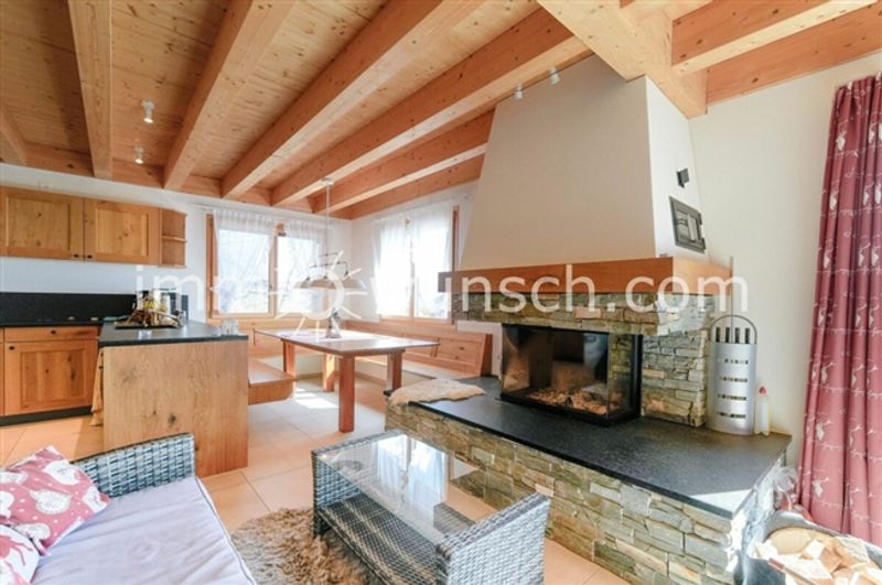 Natur, Ruhe und Wohnkomfort - modernes 6 ½ Zi. Chalet - 2