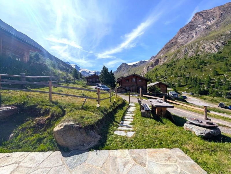 Einzigartiges Alpenidyll - Chalet auf der Täschalp - 8