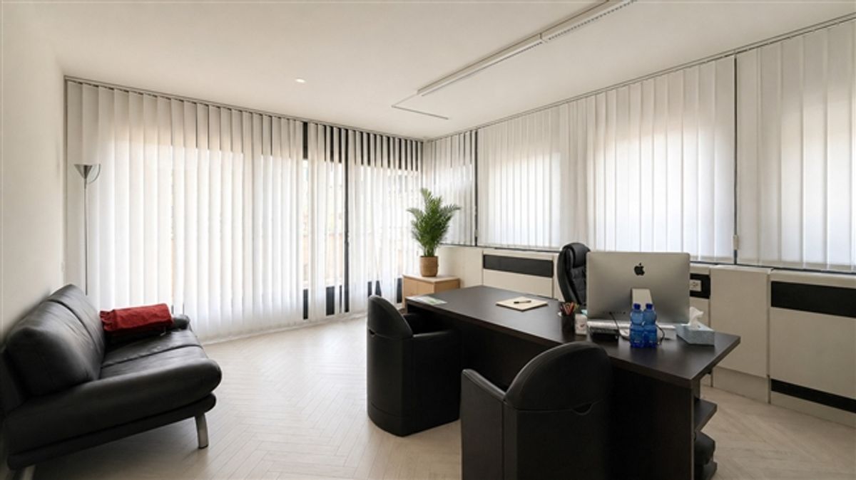 HELLES BÜRO ZENTRUM LUGANO - 1