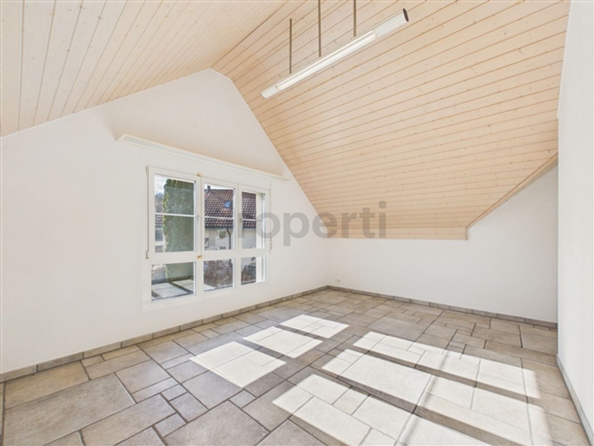Modernes freistehendes 5.5-Zimmer-Einfamilienhaus mit Doppelgarage und zwei E-Ladestationen in Lindau - 8