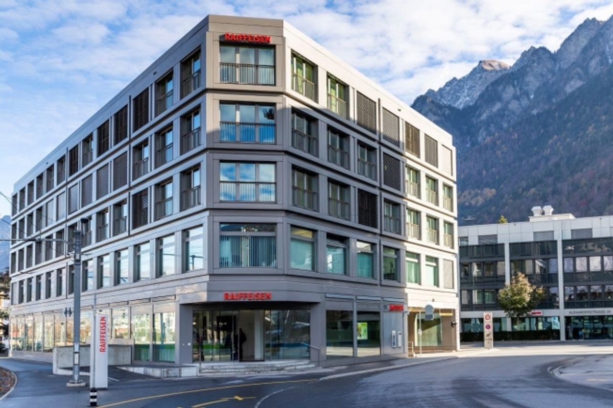 Tiefgaragenplatz direkt beim Bahnhof - 1