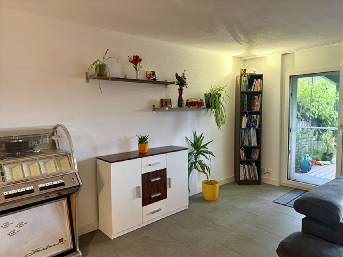 6 ZIMMER-HAUS IN GRÜNEN (BE), MÖBLIERT, TEMPORÄR - 9