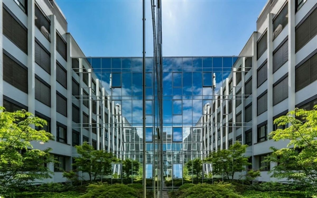 Lichtdurchflutetes Büro mit Balkon an zentraler Lage in Basel - 2