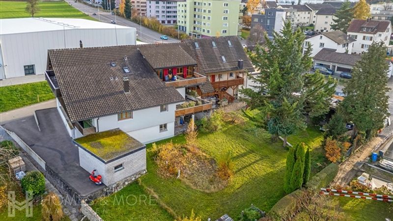 GROSSZÜGIGE LIEGENSCHAFT MIT EINLIEGERWOHNUNG - ANGEBOTE WILLKOMMEN - 1