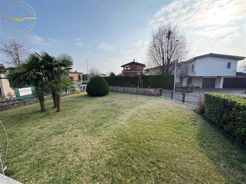 GROSSE 8-ZIMMIGE VILLA MIT PRIVATEM GARTEN IN COLDRERIO - 3