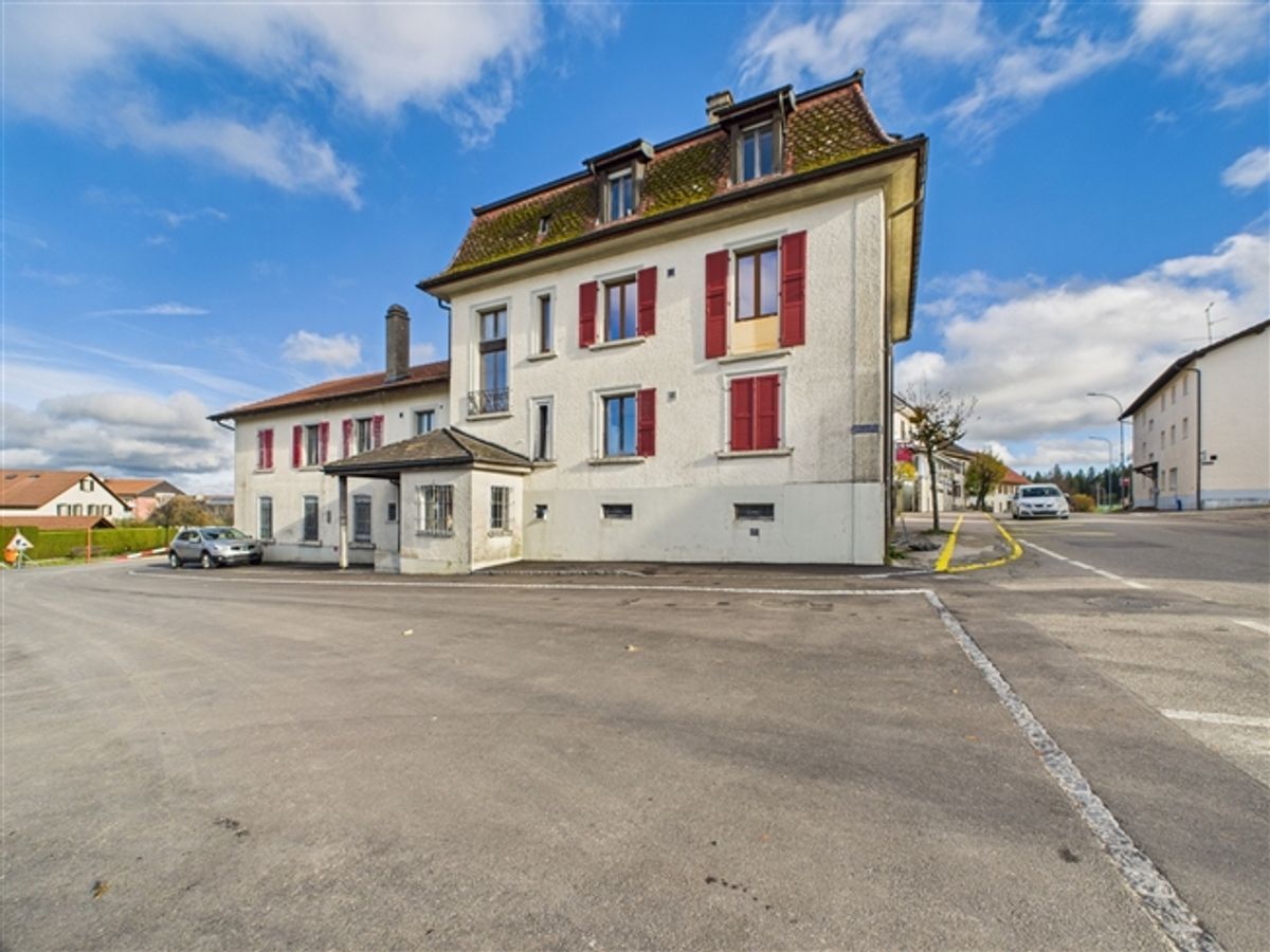 Saignelégier  Immeuble de rendement avec fort potentiel - 0