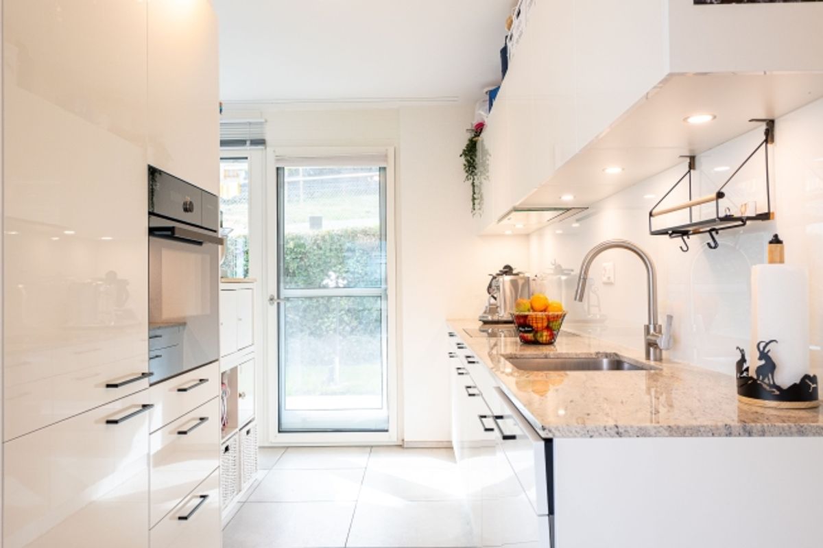 Moderne 3.5-Zimmer-Gartenwohnung mit grossem Aussenbereich in Toffen zu verkaufen - 0