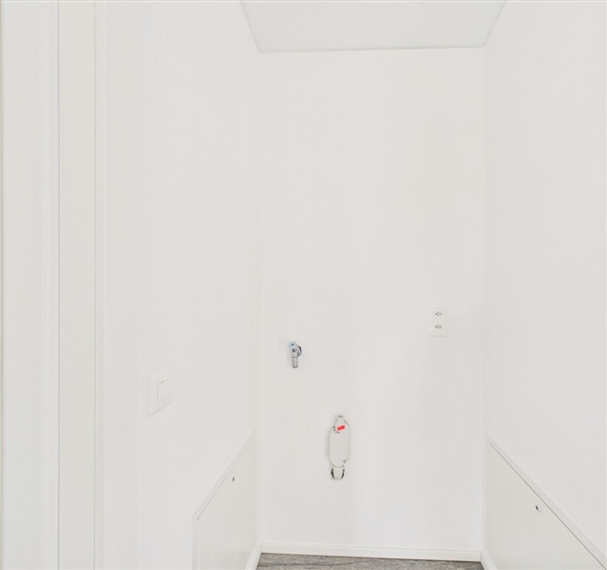 Moderno appartamento 3.5 locali con terrazza e locale hobby a Cadro - RESIDENZA PRIMARIA E SECONDARIA - 11