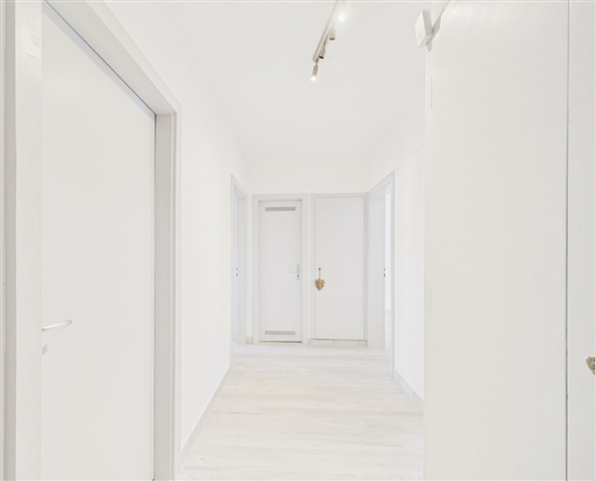 Appartement rénové de 3.5 pièces au cSur de Le Locle  calme, modernité et confort - 5