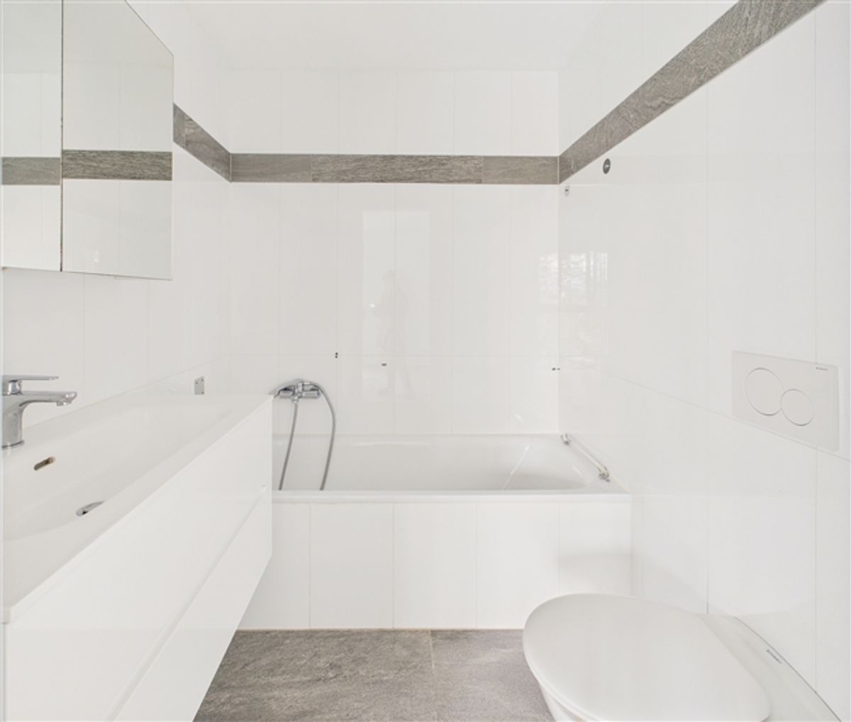 Moderno appartamento 3.5 locali con terrazza e locale hobby a Cadro - RESIDENZA PRIMARIA E SECONDARIA - 7