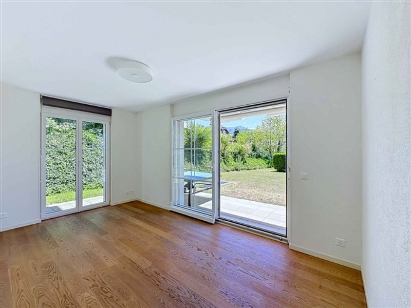 Geräumige 5,5-Zimmer-Wohnung mit Terrasse und großem Garten - 7