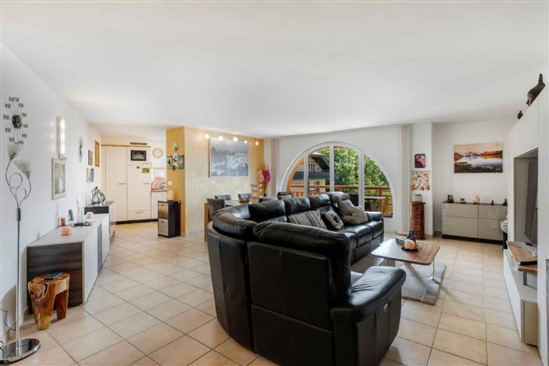 Geräumige Wohnung von 120 m² in ruhiger Umgebung - 3