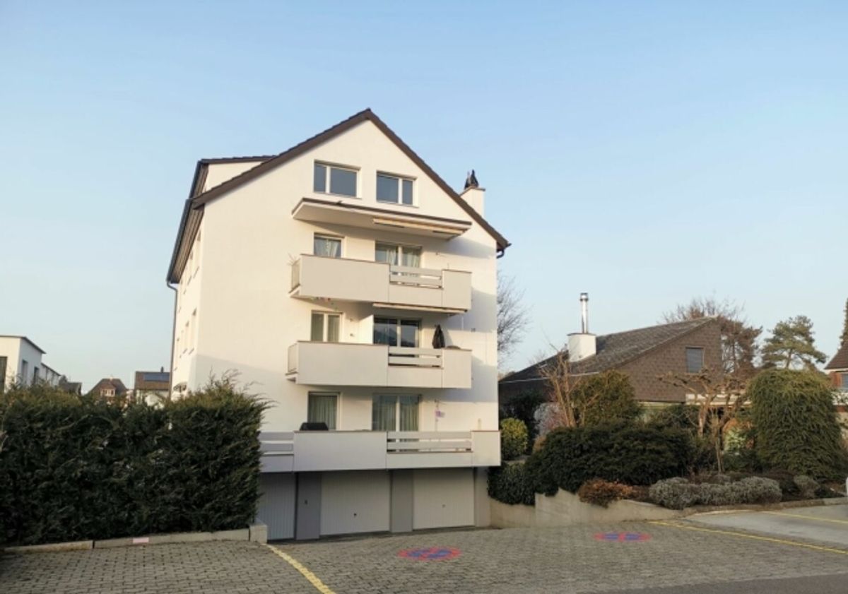 Aussenparkplatz in Pratteln - 0