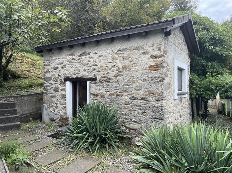 Rustico mit 3.5 Zimmern und grossem Garten in S. Antonino kaufen - 4