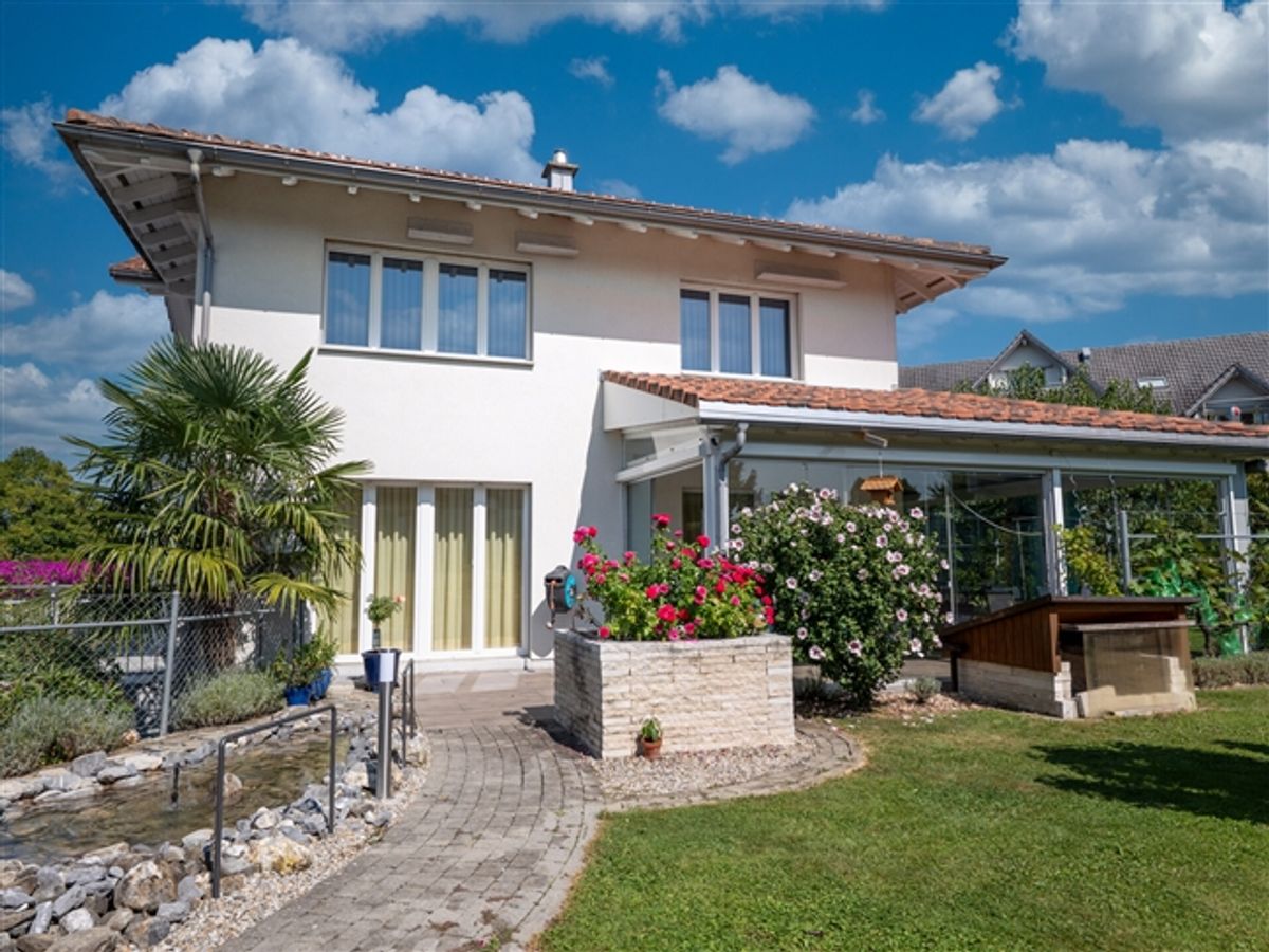 Familienfreundliche, grosszügige Liegenschaft mit mediterranem Flair - 6