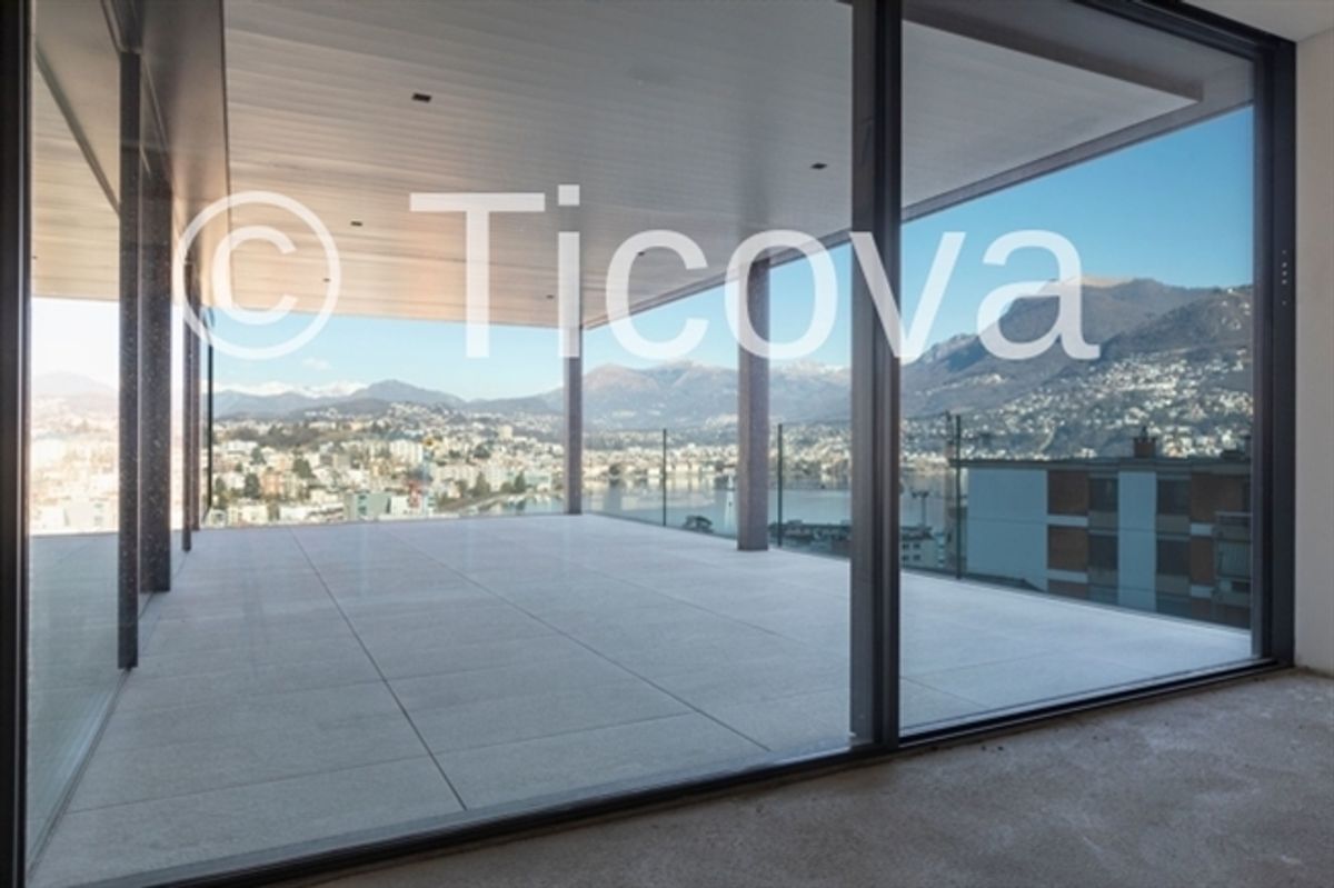 Atemberaubendes neu gebautes Penthouse mit atemberaubender Aussicht - 3