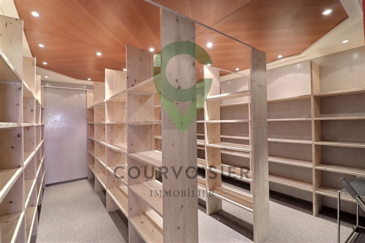 FÜR INVESTOREN - RÄUME FÜR CO-WORKING - 11